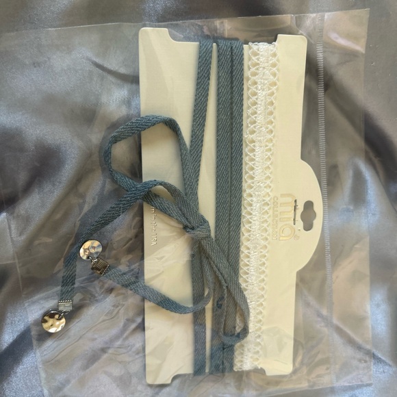 MIA COLLECTION Blue and Cream Choker Set - Picture 1 of 3